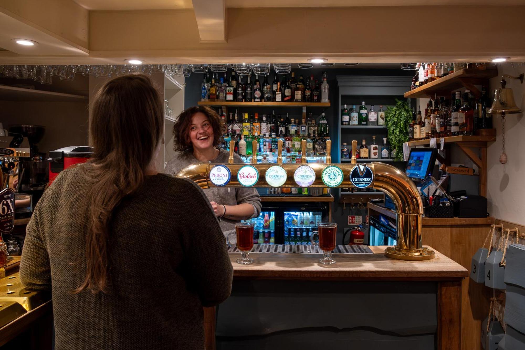 Cropredy The Brasenose Arms Bed & Breakfast エクステリア 写真